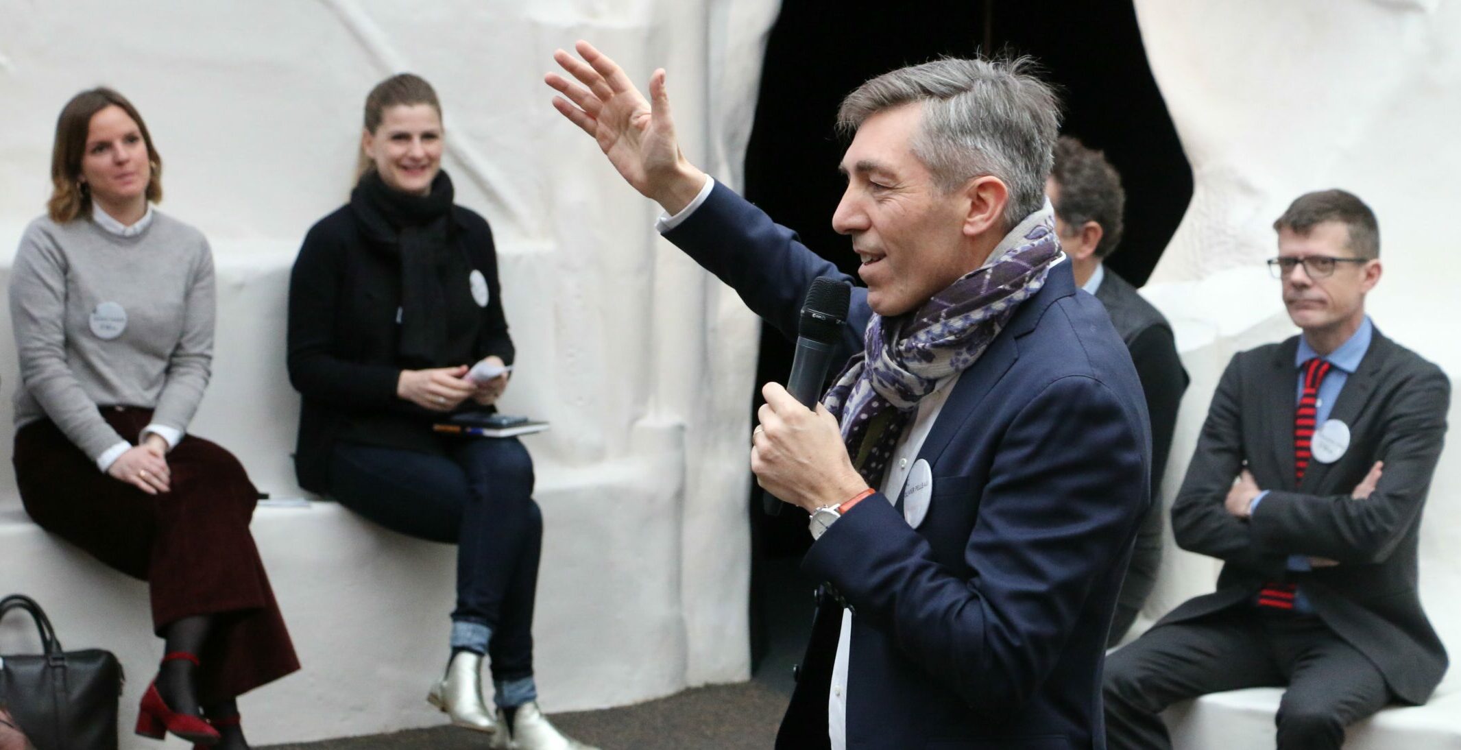 Revue Newzy: Le rêve et l&rsquo;action